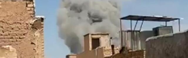 (UZNEMIRUJUĆE) OVO JE TRENUTAK TIK NAKON STRAVIČNOG UDARA U ŽELEZNIČKI MOST U IRANU! Ima mrtvih i ranjenih! (VIDEO)