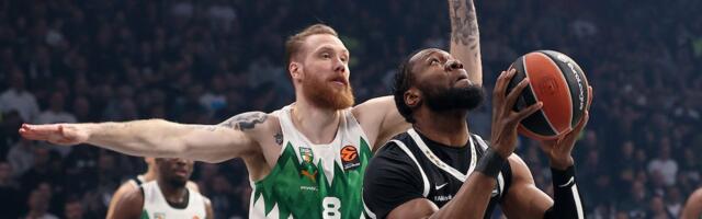 Meč je protekao u znaku sećanja na Duška Vujoševića: Partizan poražen od Žalgirisa u Areni (VIDEO)