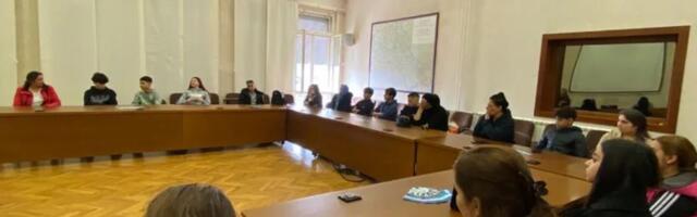 Okrugli sto u Somboru: Izazovi i perspektive nastave romskog jezika