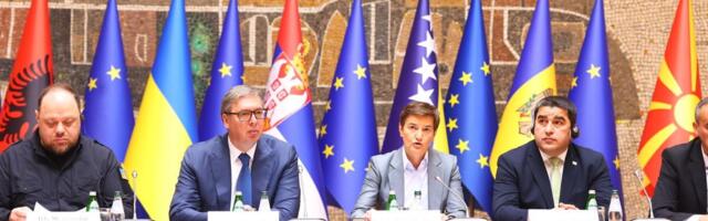 UŽIVO PALATA SRBIJA VUČIĆ: Nisam optimista kad je reč o brzom članstvu u EU, ali to nije razlog da ne sprovodimo važne reforme