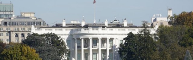 DROGA IM PRESUDILA! Službenici Bele kuće OTPUŠTENI zbog KONZUMIRANJA NEDOZVOLJENIH supstanci!