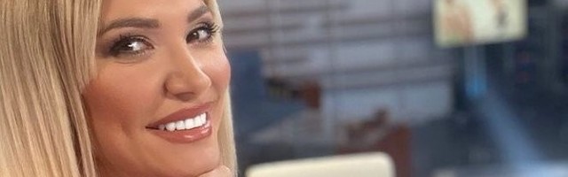 VODITELJKA JUTARNJEG OTKRILA DA IMA DEČKA: Zaljubljena sam, svoju LJUBAV sam uvek čuvala od očiju JAVNOSTI...