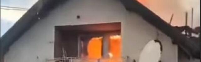 Stravičan požar kod Velike Plane (VIDEO)