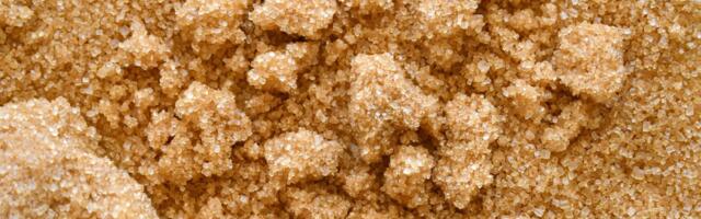 Smeđi šećer se lako zgrudnjava, ali postoji jednostavan trik za omekšavanje bez gubitka ukusa