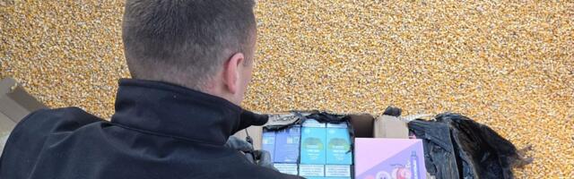 "Pao" švercer na graničnom prelazu Gostun: Zatrpao patike i elektronske cigarete kukuruzom