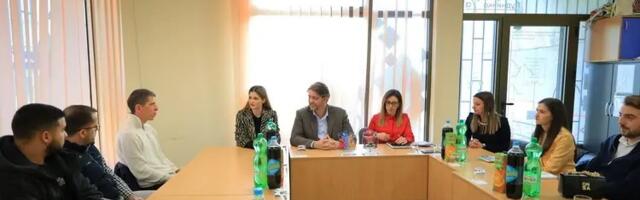 Mladi su pokretači Kragujevca: Najavljena veća podrška omladinskim inicijativama (FOTO)