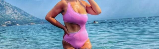 PEVAČICA SMRŠALA 100 KILOGRAMA Sad ponosno pokazuje svoje izvajano telo, postavila rekord na estradi, a ovako je izgledala nekada: Ne biste je prepoznali (FOTO)