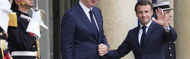 VUČIĆ STIGAO U PARIZ! Predsednik će prisustvovati vojnoj paradi povodom Dana pada Bastilje