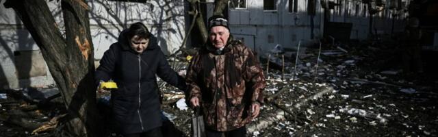 Među onima koji beže iz zaraćene Ukrajine ima i Srba - na ulicama više nema muškaraca, počela je mobilizacija, detonacije ne prstaju