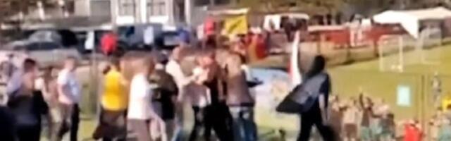 Deca igrala fudbal, roditelji se TUKLI na Zlatiboru (VIDEO)