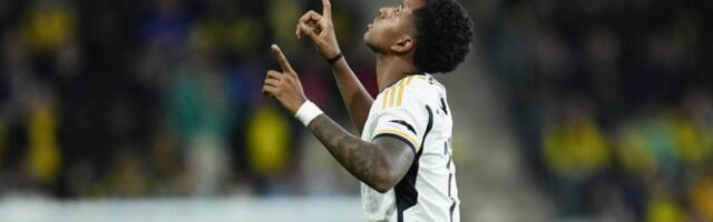 Rodrigo spasio Alonsa otkaza, Real slavio protiv Alavesa