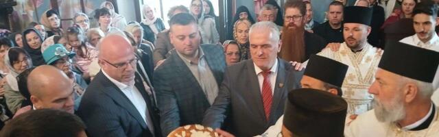 Čačak obeležio Spasovdan: Hiljade vernika na litiji i u hramu Vaznesenja