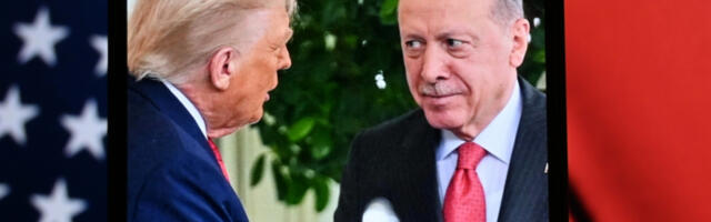 TRAMP STEŽE OBRUČ OKO ERDOGANA: Ako odbace rusku naftu, Tursku čeka ekonomski SLOM?