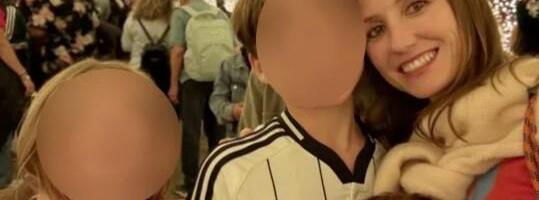 POZNATA PREDUZETNICA POGINULA U TEŠKOJ I BIZARNOJ NESREĆI: Majci troje dece polomljena lobanja, umrla u strašnim mukama, i njen sin ima stravične povrede (foto)