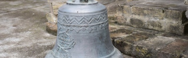 SAČUVANO OD ZABORAVA: Zvono sa katoličke crkve, porušene pre 74 godine u selu kod Kikinde, poklonjeno muzeju (FOTO)