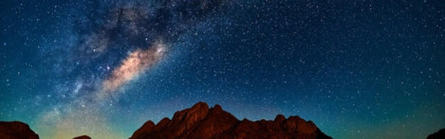 HOROSKOP ZA PONEDELJAK, 2. JANUAR Početak romanse za Ribe, Jarac ima nove ideje, Škorpija zaljubljena do ušiju