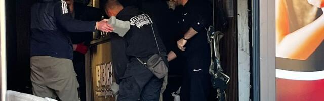 Izgorela teretana Branka Lazića u Novoj Pazovi /GALERIJA/