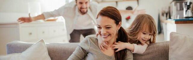 KAKO DO STANA I POMOĆI DRŽAVE ZA PRVO DETE? Džabe nam putevi i pruge bez ovoga...