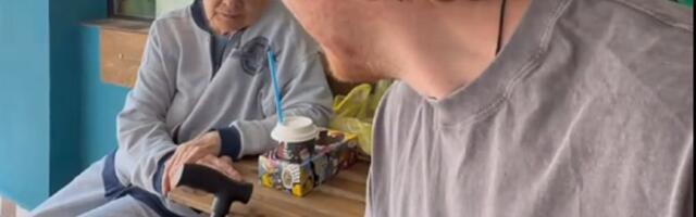 Baka Jovanka (85) prišla Amerikancu u Beogradu: Ono što je uradila je morao da snimi za Tiktok