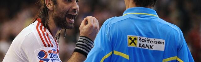 POČEO KAO KOŠARKAŠ, PA POSTAO NAJBOLJI RUKOMETAŠ SVIH VREMENA: Mocart na terenu, veliki zavodnik van njega... Jedinstvena figura u svetu sporta!