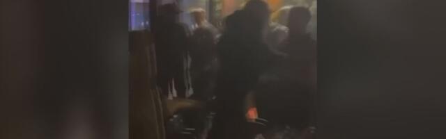 Policija pretukla gosta kafića u Novom Pazaru (VIDEO)