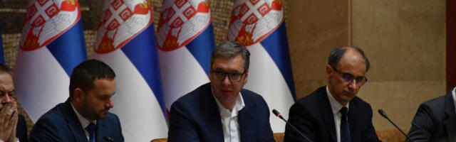 NIS I RAFINERIJA MORAJU DA RADE Ključna poruka Vučića: Donećemo odluku kakvu moramo da donesemo