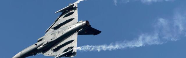 Indijski HAL Tejas srušio se tokom demonstracionog leta na Dubai Airshow 2025