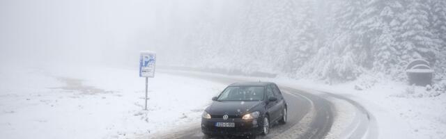 U BiH i Republici Srpskoj prvi sneg izazvao kolaps, generalni sekretar Narodne skupštine zavejan i blokiran