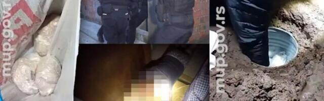 DROGU KRIO U ZAKOPANOM BURETU! U Beogradu zaplenjeni heroin i kokain u vrednosti od 350.000 evra!  FILMSKA AKCIJA MUP I UKP! (FOTO)