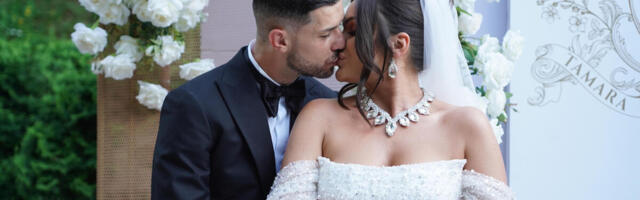 IMAMO I 3. RAZVOD U 2026?! Pojavio se trač da SRPSKA PEVAČICA nije više sa FUDBALEROM: "BOŽIĆ SU PROVELI ODVOJENO!"