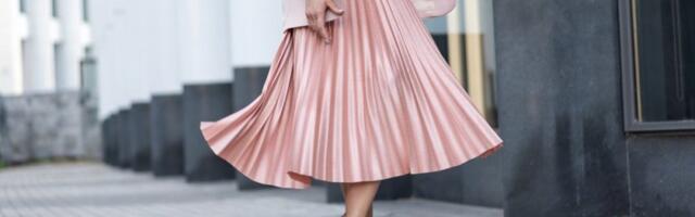 Suknja koja je hit proleća: Izdužuje figuru i pristaje svima - morate je imati u ormaru (VIDEO)