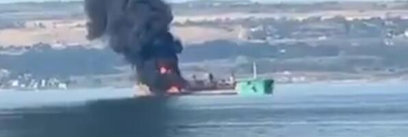 RUSKA "FLOTA U SENCI" NESTAJE U PLAMENU! Ukrajinci dronovima zadali brutalan udarac Putinovoj ratnoj mašineriji, za jednu noć pogodili 20 BRODOVA (VIDEO)