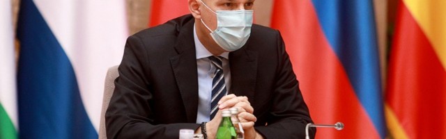 "Žena koja je donela novi soj korone zarazila se u avionu"