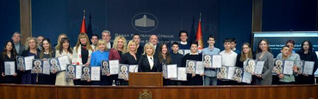 Dva učenika iz Niša među dobitnicima Svetosavske nagrade“