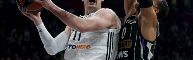 Saigrači hteli da tuku Hrvata, hvatali se za glavu zbog gluposti koju je napravio (VIDEO)