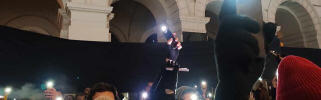 Zborovi organizuju doček Nove godine na Trgu slobode: "16 minuta ćutanja, 14 meseci, nula odgovornih"