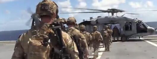 MUNJEVITA AKCIJA AMERIČKIH SPECIJALACA: Upali na naftni tanker u Indijskom okeanu, pratili ga preko pola sveta, objavljen snimak akcije (FOTO/VIDEO)