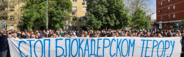 Новосађани тражили слободно кретање и реаговање институција