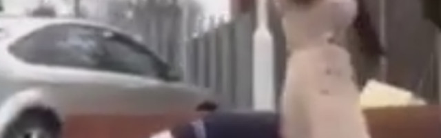 Mladić na uzici i njegova "gospodarica" se snašli za vreme policijskog časa