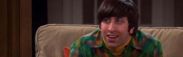 Nećete prepoznati smotanog Hauarda iz "Štrebera"