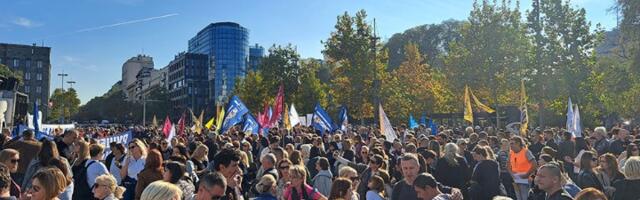 Počinje drugo polugodište: Prosvetari na ulicama, vlast PRETI inspekcijom