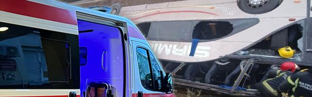 "NEKI SU JAUKALI, NEKI LEŽALI, DVOJE JE BILO MRTVO..."! Doktor iz Hitne pomoći opisao kako je teklo spasavanje ljudi iz prevrnutog autobusa: "Povređenih je bilo zaista mnogo..." !