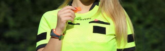 ZBOG AFERE SA KOLEGOM OVA ATRAKTIVNA SUTKINJA IZBAČENA JE IZ SVETA FUDBALA: Sada se bavim nekim novim poslom! Odlično zarađuje i uživa!