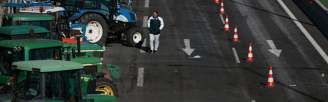 Фармери неће да преговарају с премијером