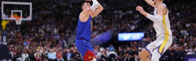 SUROVA DOMINACIJA JOKIĆA SE NASTAVLJA! Stradao je i Golden Stejt! Monstruozan dabl-dabl Srbina u novom trijumfu Denvera (VIDEO)