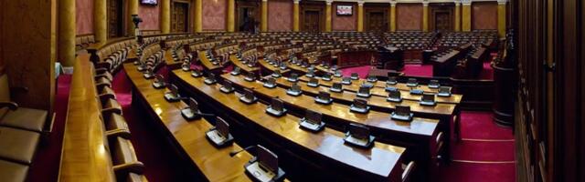 Sutra zaseda parlament - na dnevnom redu predlog za izglasavanje NEPOVERENJA VLADI