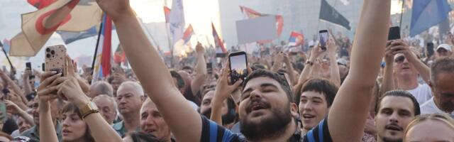 Blokaderi ne bi trepnuli, a priznali bi nezavisno Kosovo! On je razotkrio njihovu istinu: "Ta tema je minsko polje" (FOTO)