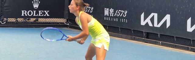 SRPKINJA SLAVILA U DUBLU: Anastasija Cvetković pobedom započela turnir u Londonu