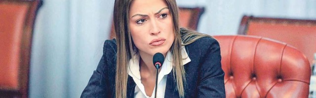 OPSESIVNA, FASCINIRANA KRIMINALOM, DIVI SE KRIMINALCIMA: Dijana Hrkalović prošla kroz test-komisiju pre nego što je došla u BIA!