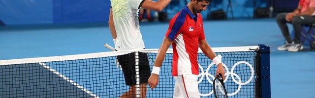 Zverev Novaku: Izvini zbog ovoga, jedan si od najboljih svih vremena